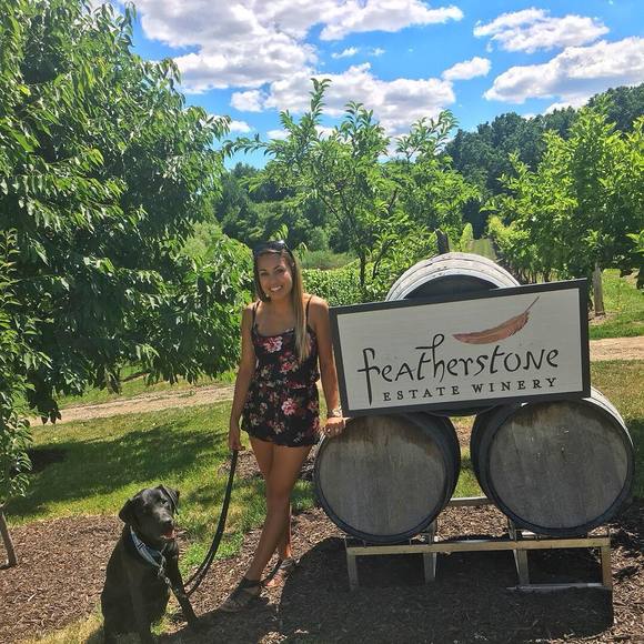 Meet your Posher, Melanie - Picture 1 of 1